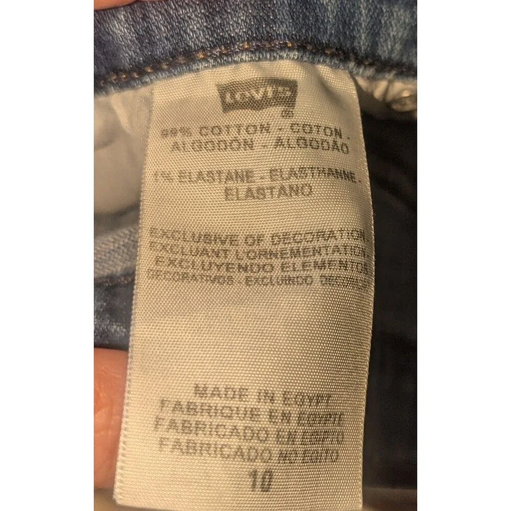 Levi's Womens Size 10 Stretch Denim Blue Jeans Bermuda Shorts Classic